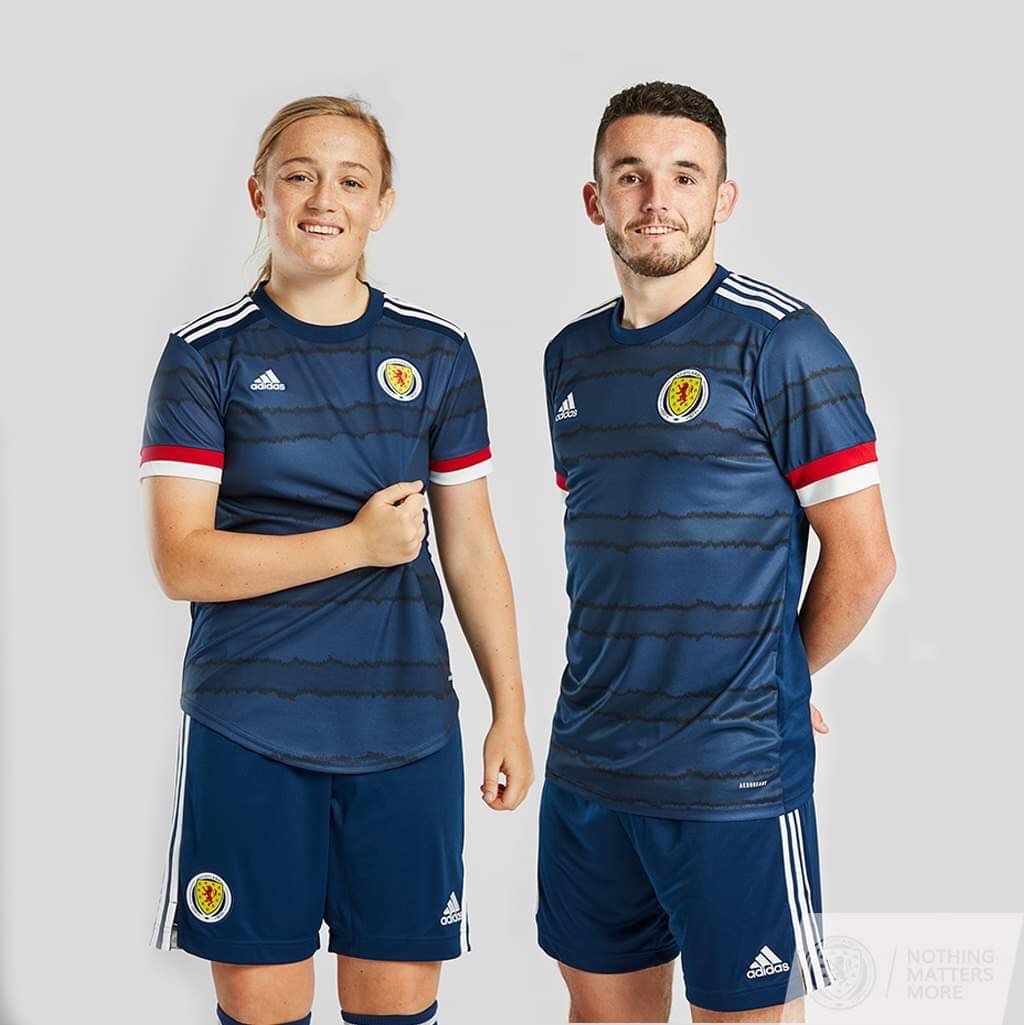 El azul predomina en la camiseta Adidas de Escocia para la Eurocopa 2020 Camiseta adidas Escocia Eurocopa 2020