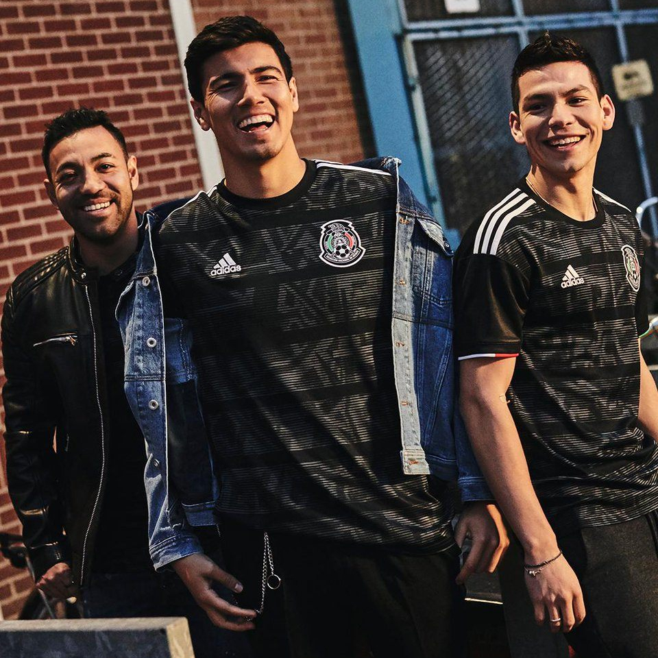 Camisetas del equipo a la venta: México