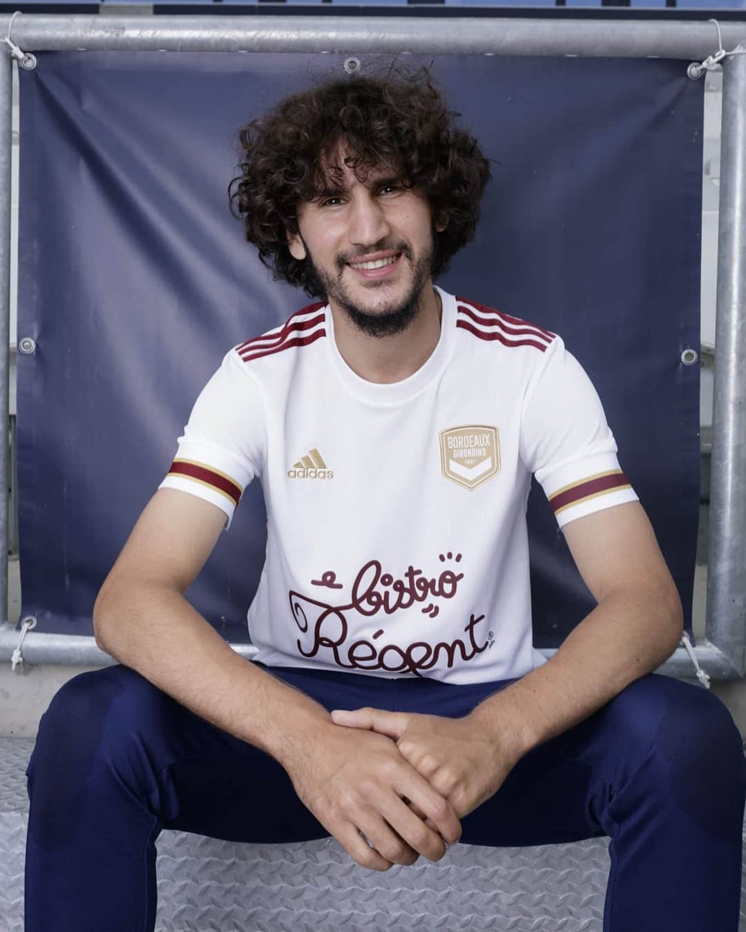 Nueva camiseta de visitante firmada por Adidas Camisas Times burdeos