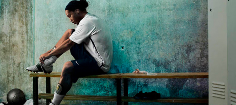 Chuteira folgada, o que fazer? Descubra 6 dicas pra ajustar seu calçado