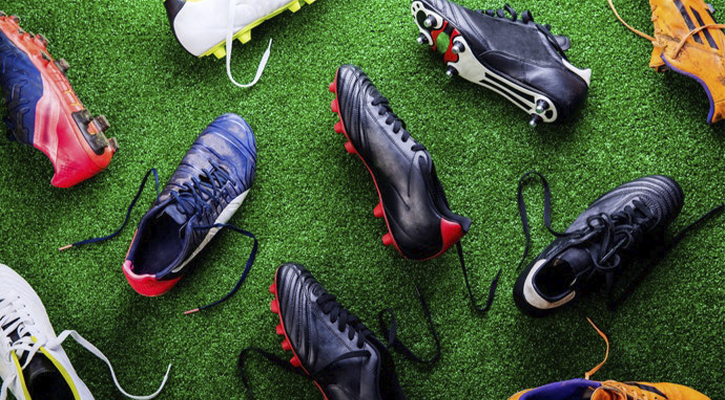 bota de fútbol falsa