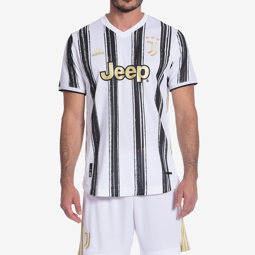 ¿Te gustaron las rayas cepilladas de la camiseta? Parte delantera de la camiseta de la Juventus 2020